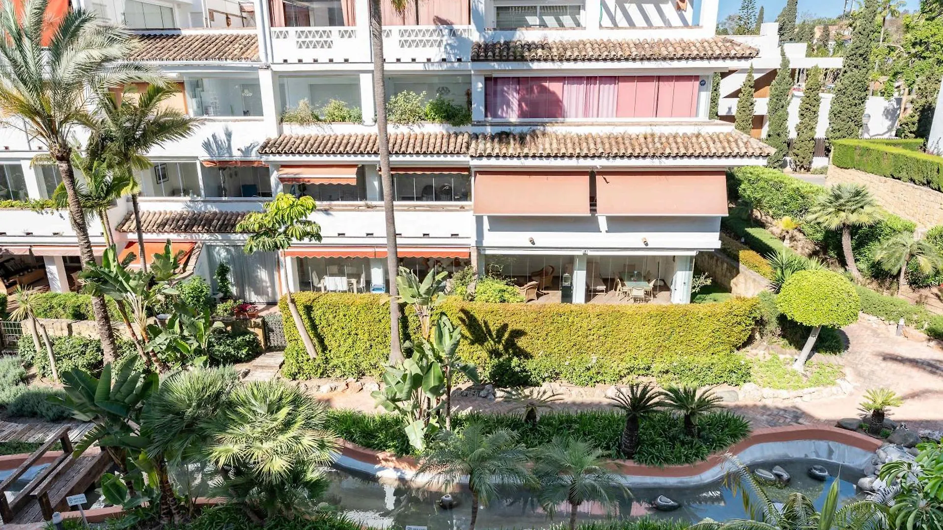 Lejlighed Apartamento Familiar Con Acceso Directo A La Playa En Puente Romano, Marbella